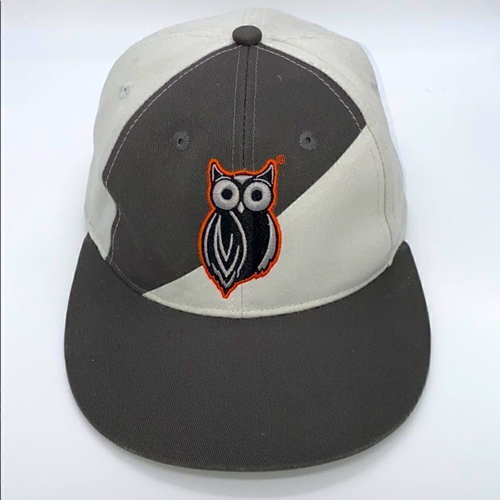 Hooters SnapBack Baseball Cap 